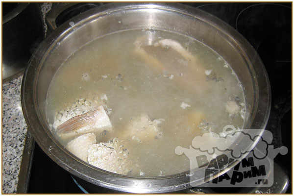 сварить рыбный суп