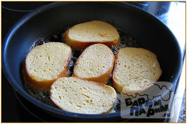 обжарить хлеб для гренок